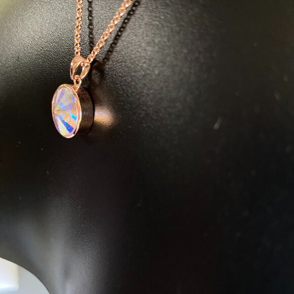 Butler FAC Rose Gold Prism Faceted Crystal Necklace NWT - Picture 3 of 9